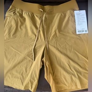 Lululemon- T.H.E. Short 9” Linerless